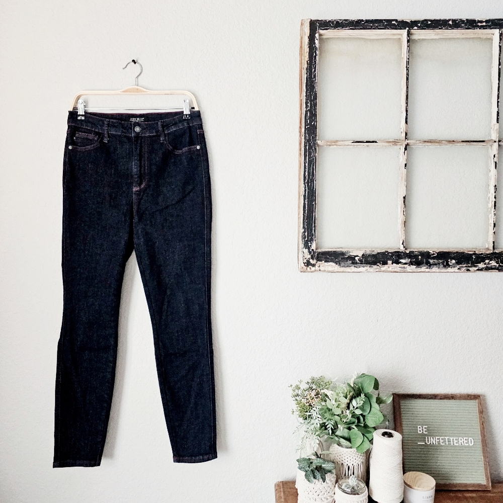 Judy Blue High Rise Dark Wash Heart Shaped Pockets Skinny Jeans Stretch 9/29 - Picture 2 of 15
